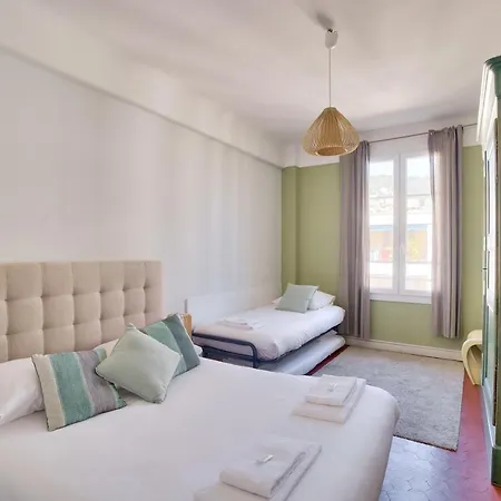 Superb T3 100 Meters From The Port Of Appartement *